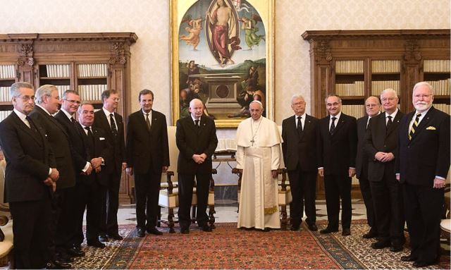 Ferenc pápa fogadja a Nagymesteri Helytartót és a Szuverén Tanácsot
