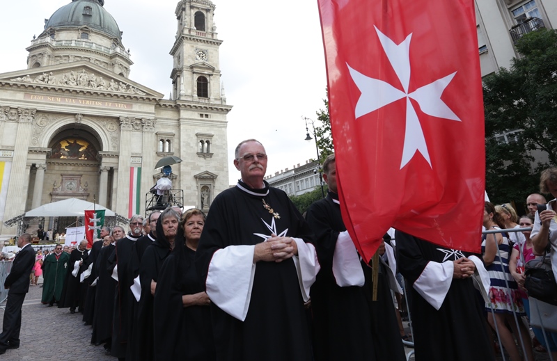 Szent István napi szentmise és Szent Jobb körmenet