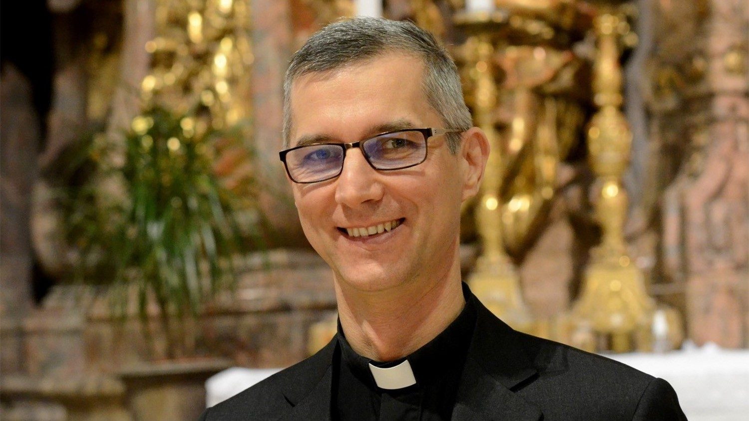 Interjú főkáplánunkkal, Martos Levente Balázs püspökkel Ferenc pápáról